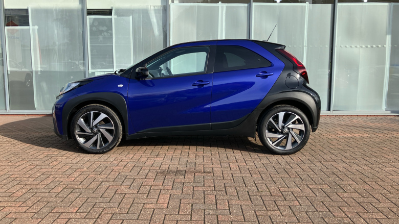 Toyota Aygo X 1.0 VVT-i Edge 5dr Petrol Hatchback